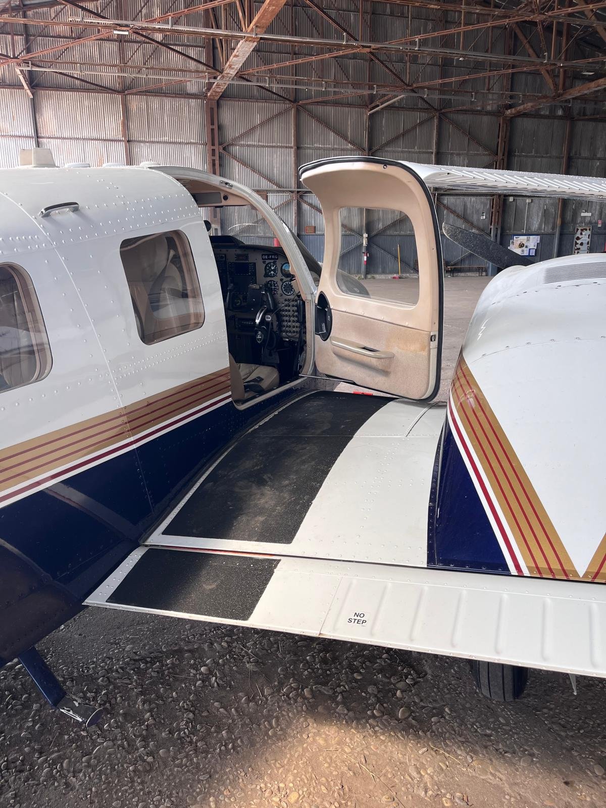 1999 Piper Seneca V IFR, Always Hangared for sale